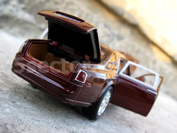 Rolls-Royce Phantom Модель 1:24 Бордовый