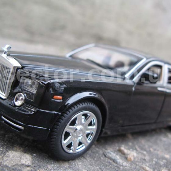 Rolls-Royce Phantom Коллекционная модель 1:24