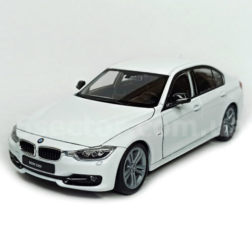 BMW 335i Коллекционная модель автомобиля 1:24