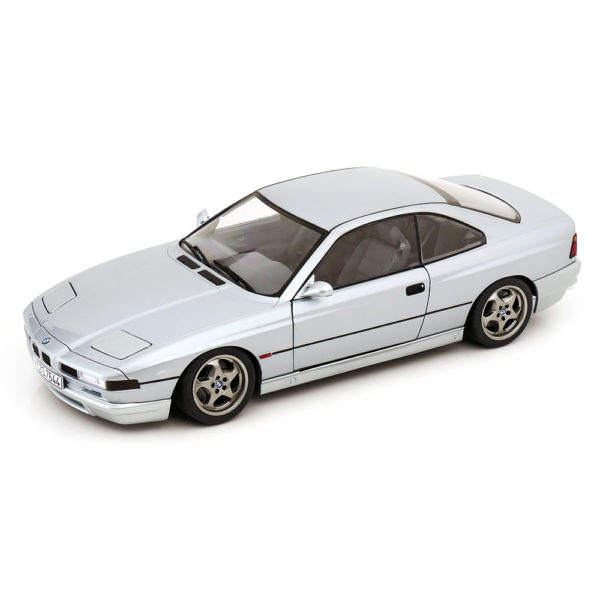 BMW 850 CSI E31 1992 Модель 1:18 Серый