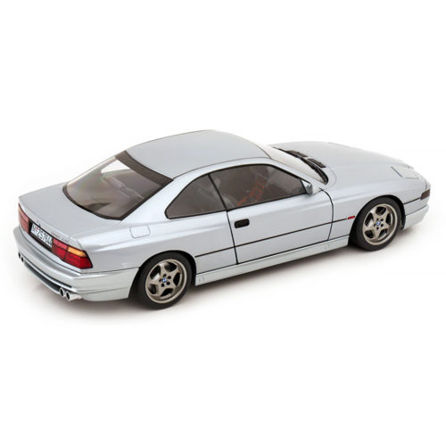 BMW 850 CSI E31 1992 Модель 1:18 Серый