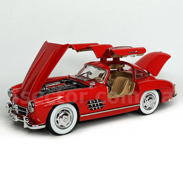 Mercedes-Benz 300SL Модель 1:24 Красный