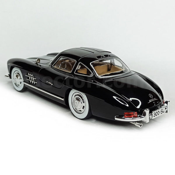 Mercedes-Benz 300SL (W198) Модель 1:24 Черный