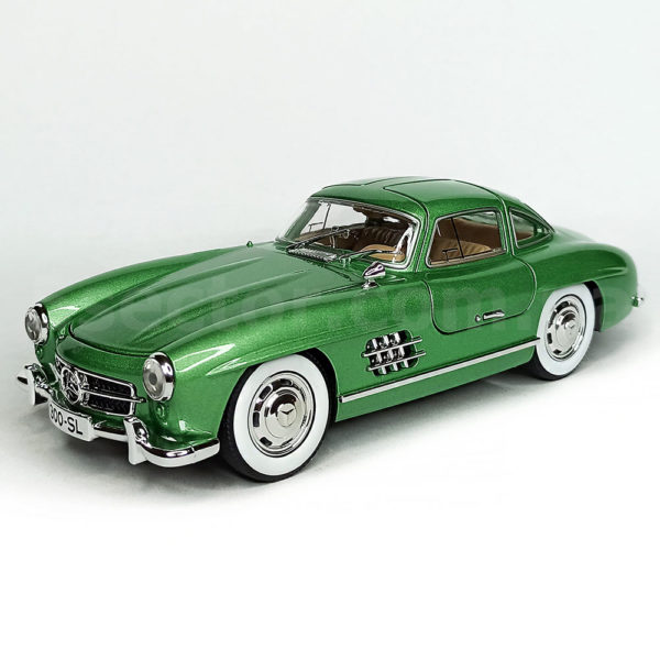 Mercedes-Benz 300SL (W198) Модель 1:24 Зеленый