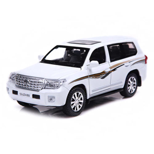Toyota Land Cruiser 200 Коллекционная модель 1:32 Белый