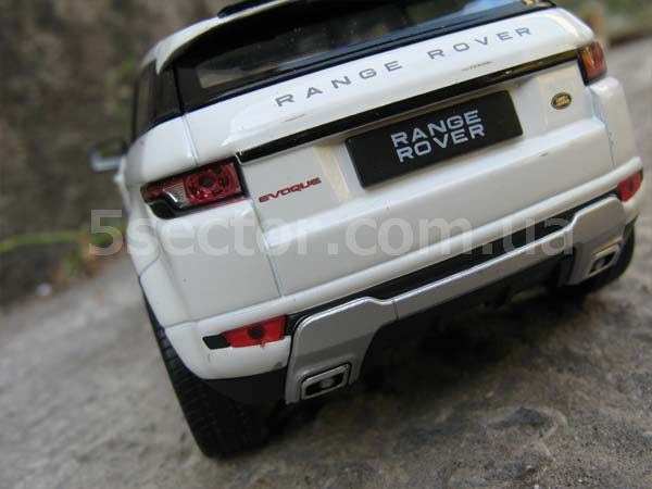 Land Rover Range Rover Evoque Модель 1:24 Белый