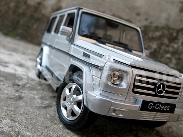 Mercedes-Benz G-Class 2009 Модель 1:24 Серый