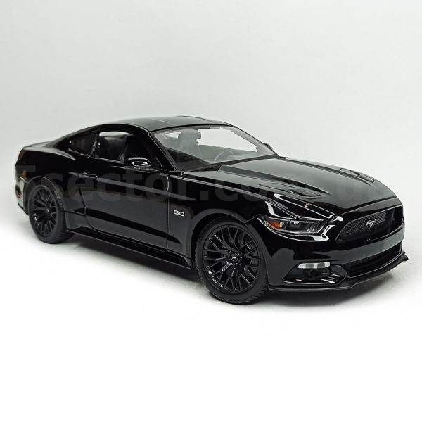 Ford Mustang GT 2015 Модель 1:18 Черный