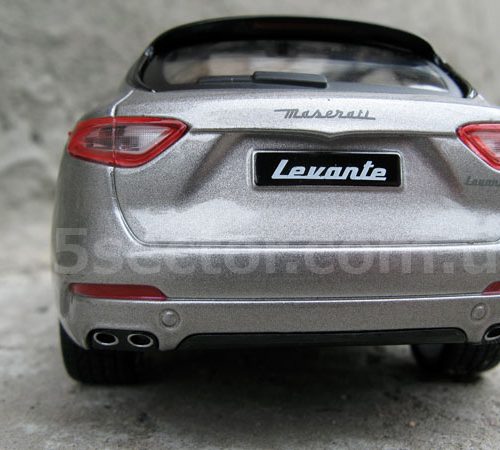 Maserati Levante Коллекционная модель автомобиля 1:24