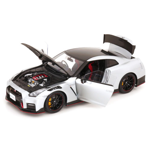 Nissan GT-R R35 Nismo Special Edition Модель 1:18 Серебро