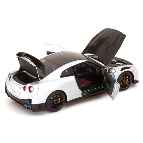 Nissan GT-R R35 Nismo Special Edition Модель 1:18 Серебро