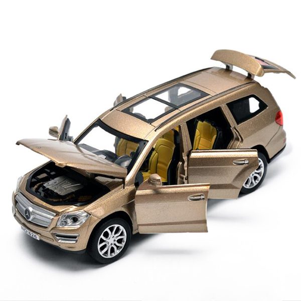 Mercedes-Benz GL 500 Коллекционная модель 1:32