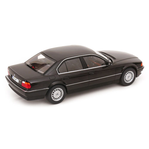 BMW 740i E38 1994 Модель 1:18 Черный