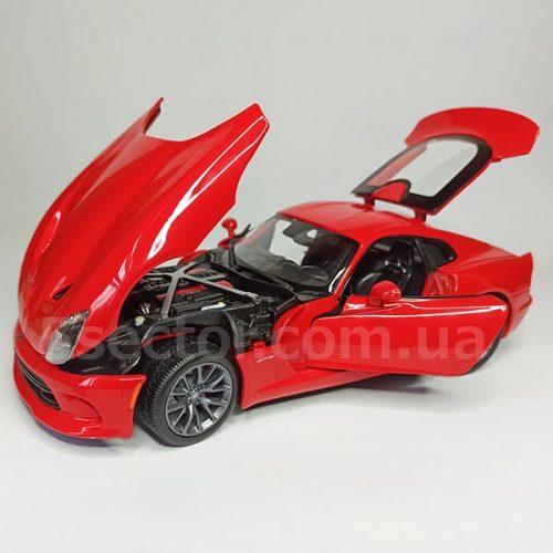 Dodge Viper 2013 Коллекционная модель автомобиля 1:18