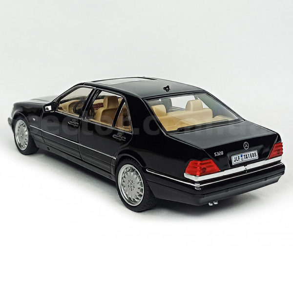 Mercedes-Benz S 320 W140 Модель 1:24 Черный