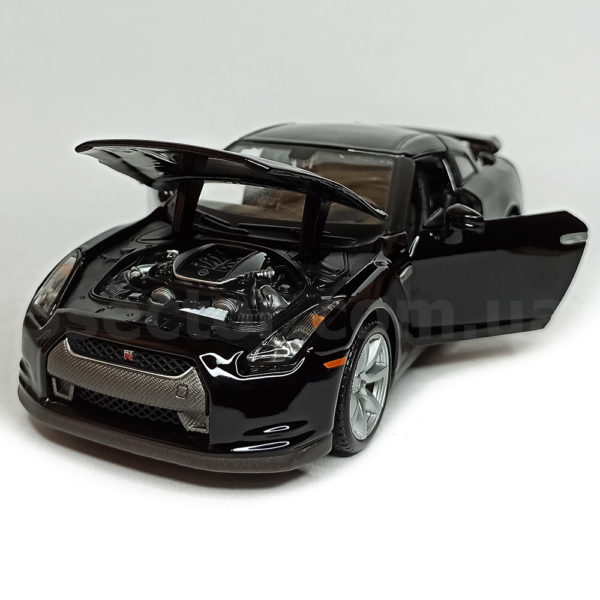 Nissan GT-R (R35) 2009 Модель 1:24 Черный