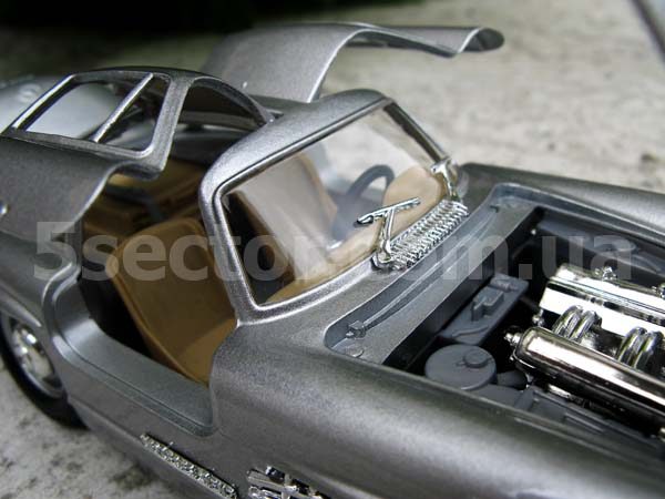 Mercedes-Benz 300 SL 1954 Коллекционная модель 1:24