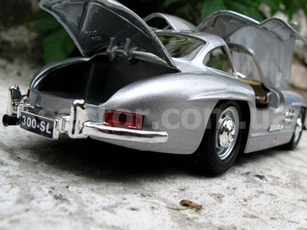 Mercedes-Benz 300 SL 1954 Коллекционная модель 1:24