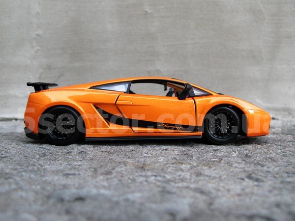 Lamborghini Gallardo Superleggera 2007 Модель 1:24