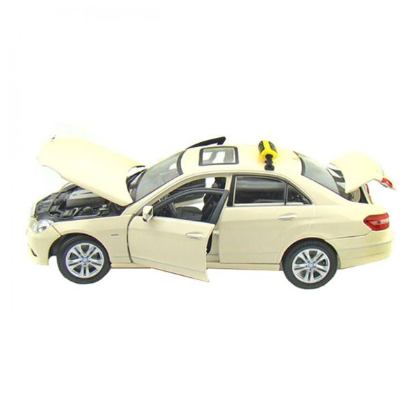 Mercedes Benz E-Class German Taxi Модель 1:18