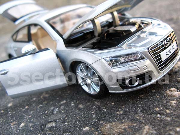 Audi A7 Коллекционная модель автомобиля 1:24