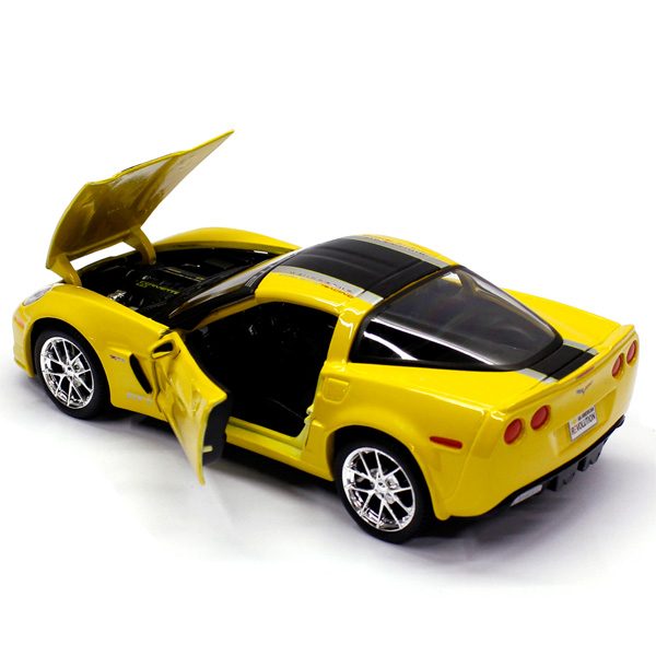 Chevrolet Corvette Z06 GT1 2009 Модель 1:24 Желтый