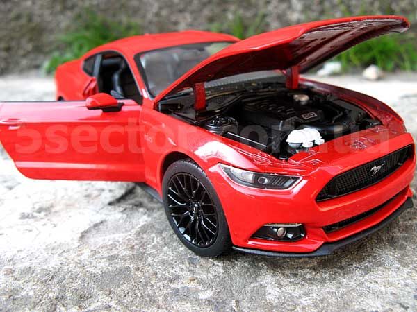 2015 Ford Mustang GT Модель 1:24 Красный