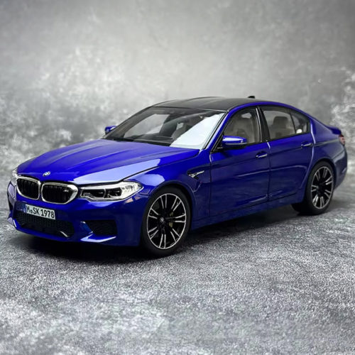 BMW M5 F90 2018 Модель 1 :18 Синий