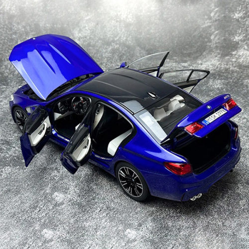 BMW M5 F90 2018 Модель 1 :18 Синий