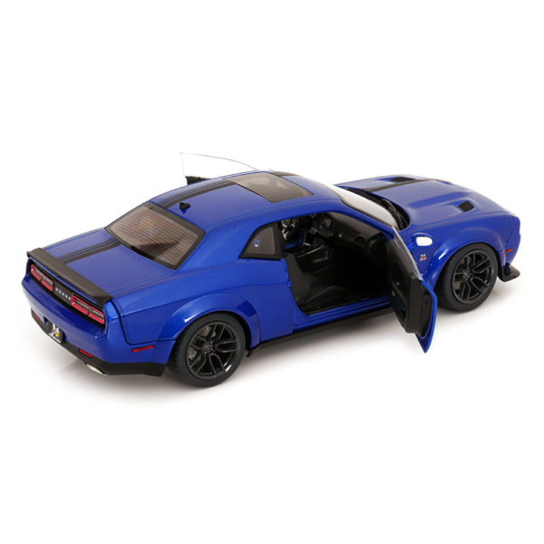 Dodge Challenger R/T Scat Pack 2023 Модель 1:18 Синий