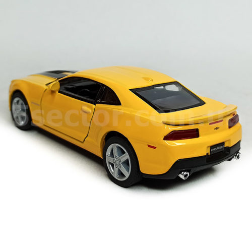 2014 Chevrolet Camaro Модель автомобиля 1:36 Желтый