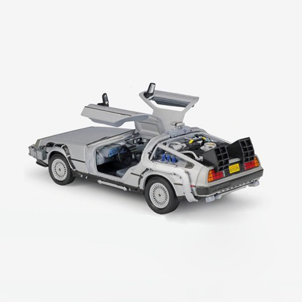 DeLorean DMC-12 Назад в будущее 1. Модель 1:24