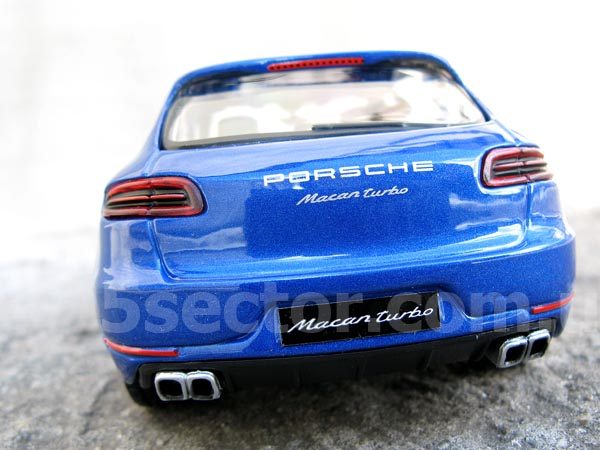 Porsche Macan Turbo Модель 1:24 Синий