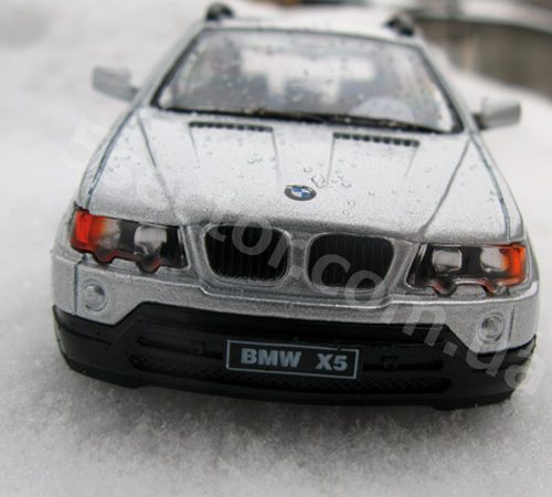 BMW X5 Коллекционная модель автомобиля 1:36 Серый