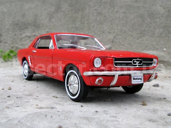 1964 1/2 Ford Mustang Coupe Модель автомобиля 1:24