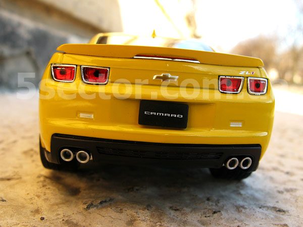 Chevrolet Camaro ZL1 2012 Модель 1:24 Желтый