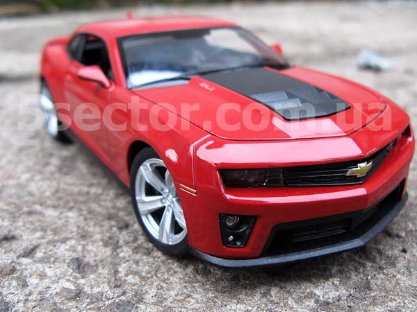 Chevrolet Camaro ZL1 2012 Модель 1:24 Красный