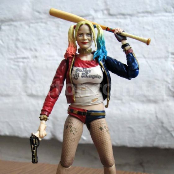 Фигурка Харли Квинн (Harley Quinn Suicide Squad Action Figure)