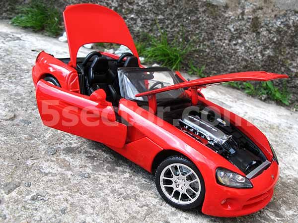 Dodge Viper SRT-10 2003 special edition Модель 1:18 Красный