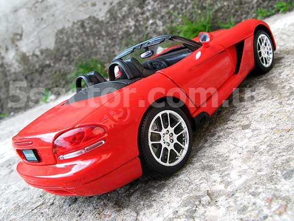 Dodge Viper SRT-10 2003 special edition Модель 1:18 Красный