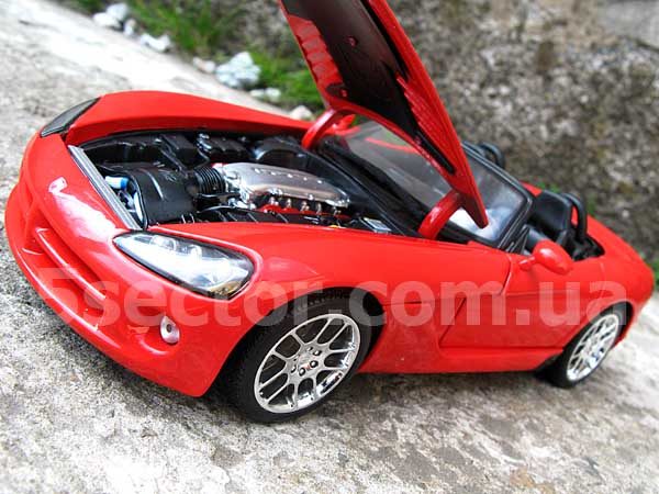 Dodge Viper SRT-10 2003 special edition Модель 1:18 Красный