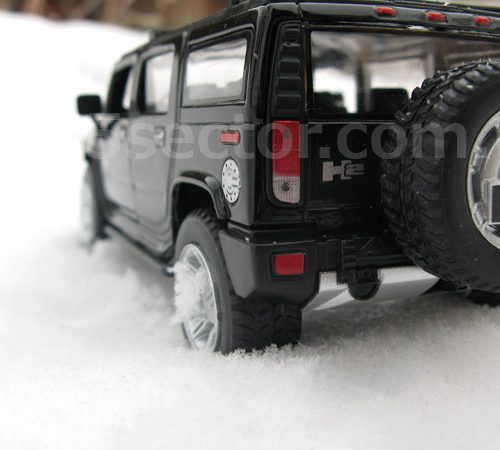 2008 Hummer H2 SUT Модель автомобиля 1:36