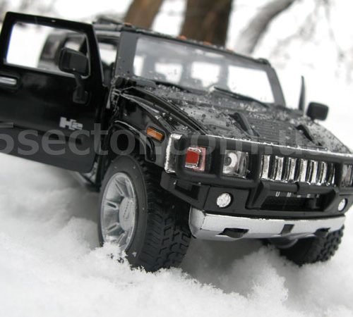 2008 Hummer H2 SUT Модель автомобиля 1:36