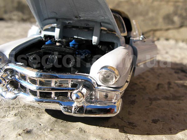 Cadillac Eldorado 1953 Модель 1:24 Белый