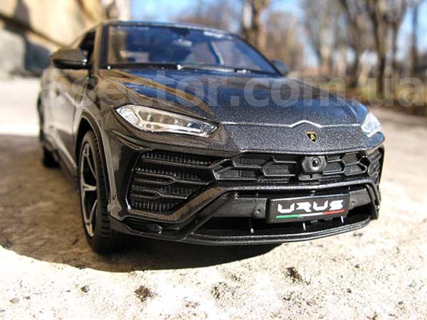 Lamborghini Urus Коллекционная модель 1:24