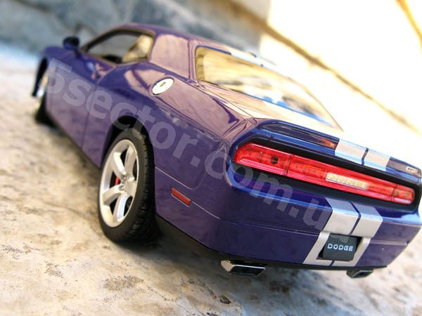 Dodge Challenger SRT 2012 Модель 1:24 Фиолетовый