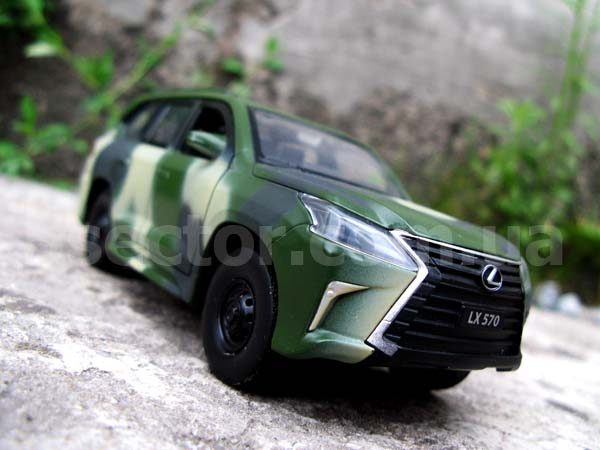 Lexus LX570 Коллекционная модель автомобиля 1:32