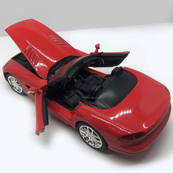 Dodge Viper SRT-10 2003 special edition Модель 1:18 Красный