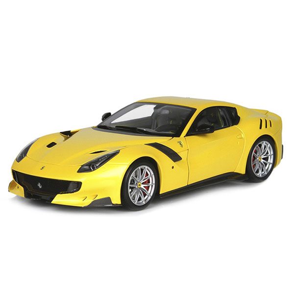 Ferrari F12TDF 2015 Модель 1:24 Желтый