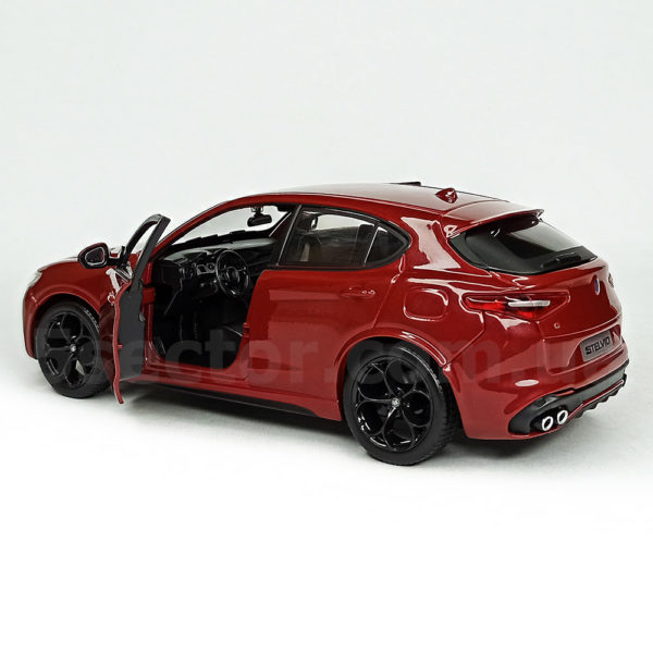 Alfa Romeo Stelvio Коллекционная модель 1:24